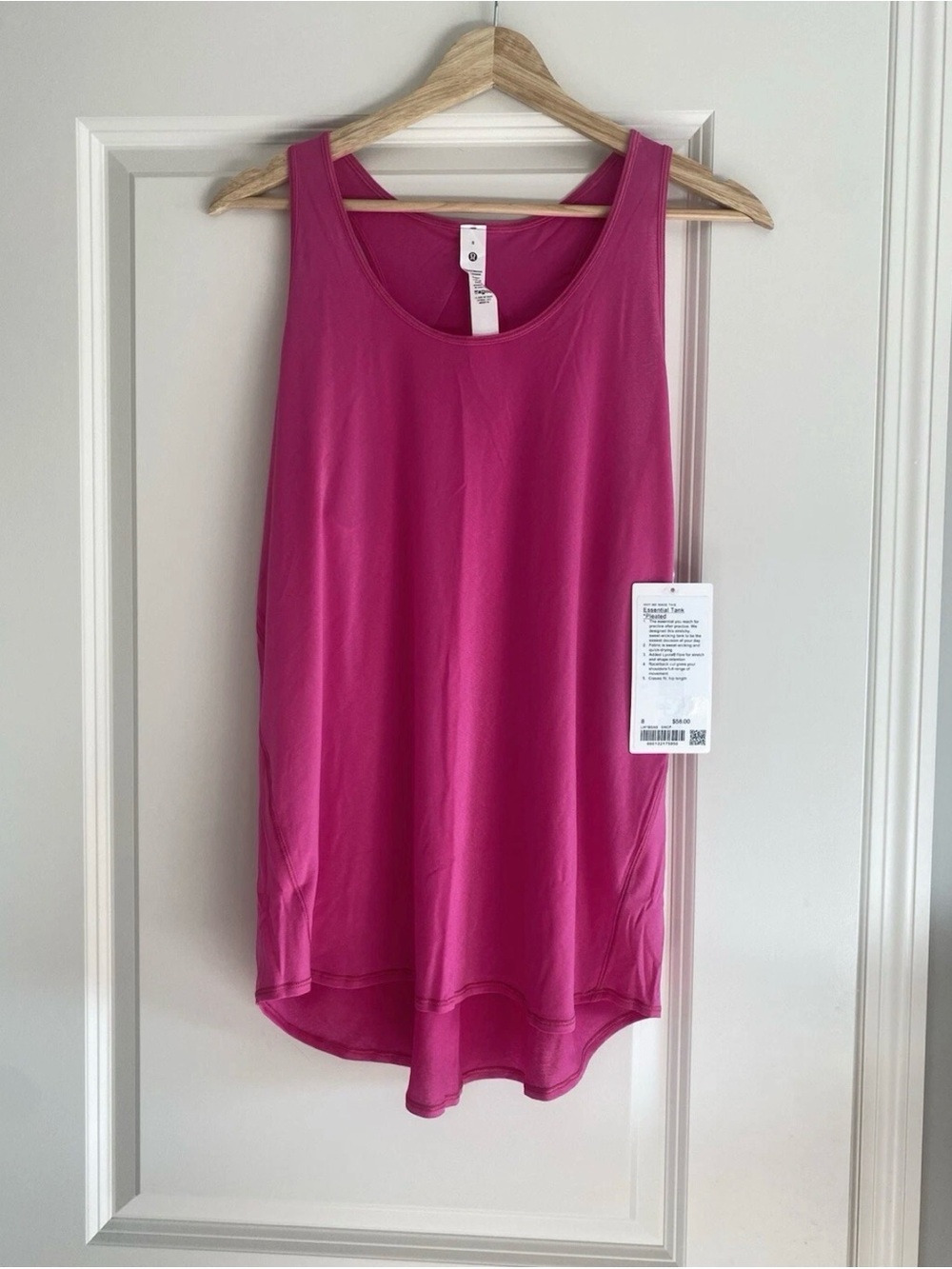 Lululemon Size 8 Essential Tank Pleated Sonic Pink SNCP New